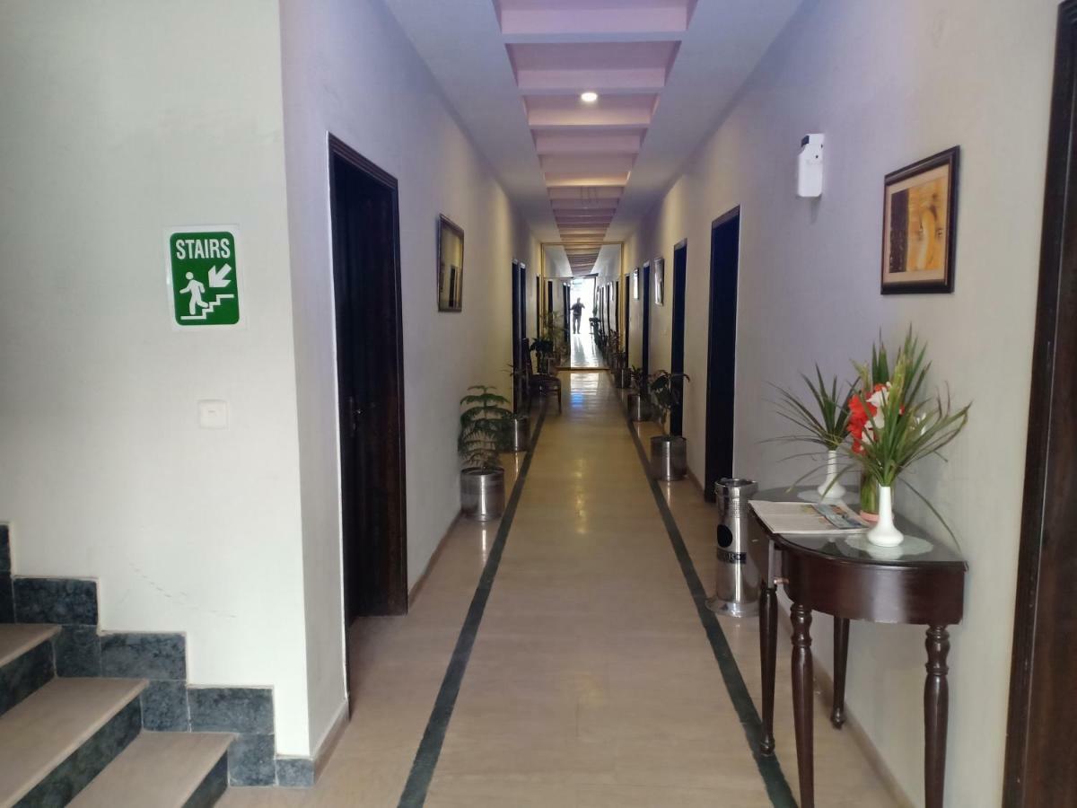 Al-Fateh Hotel Lahore Extérieur photo